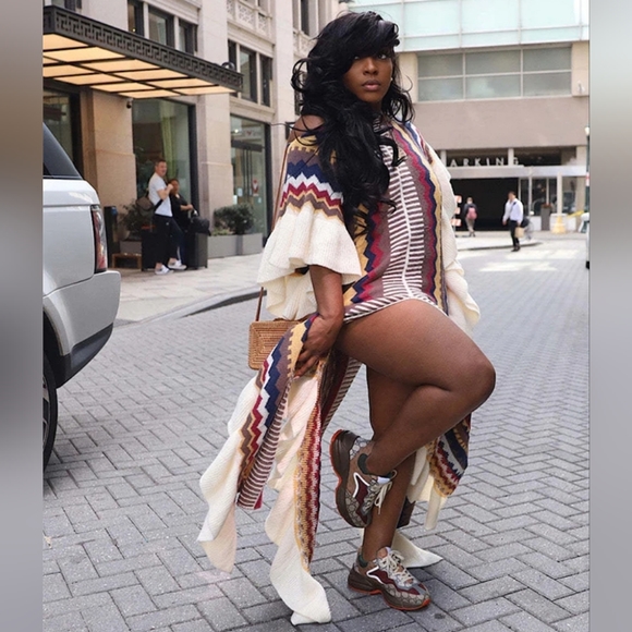 SOLD OUT Ruffle Crocheted Dress - Picture 5 of 8